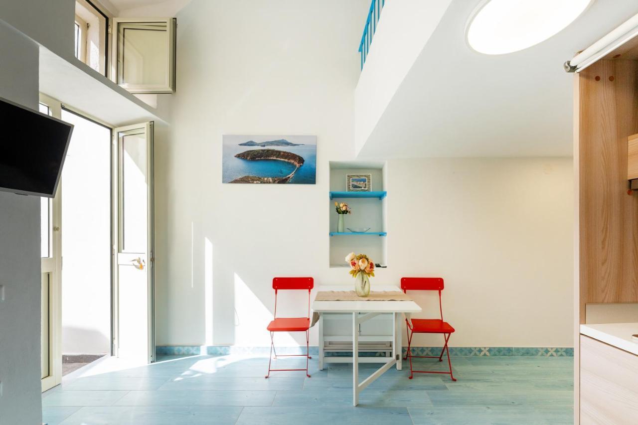 La Dependance - Gioia Apartments Procida Exterior photo